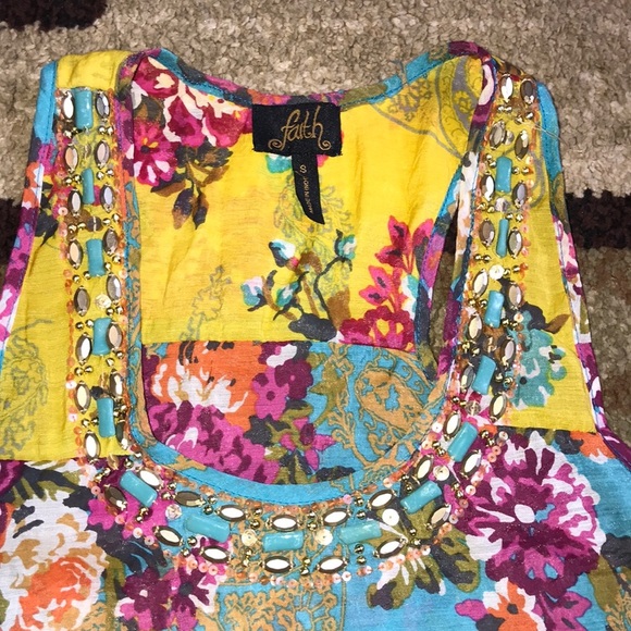 Beautiful Bejeweled Flowered Tank/Tunic Top - Picture 3 of 7